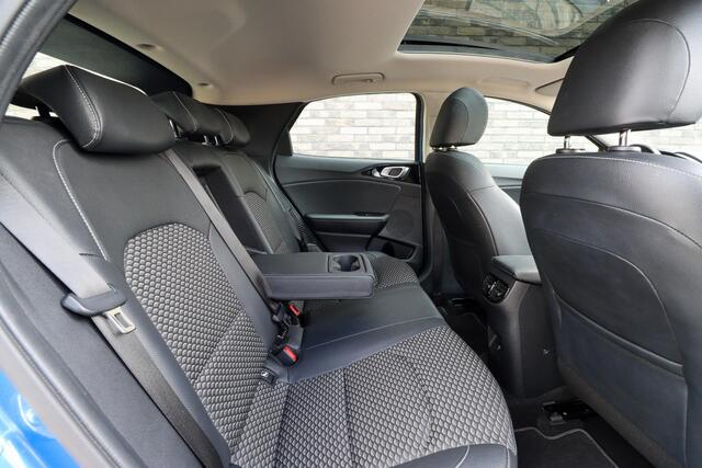 KIA Xceed 1.6 GDi PHEV DynamicPlusLine | Panoramadak | Adaptieve cruise | Rijklaarprijs - incl.garantie