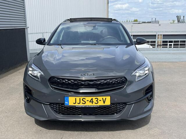 KIA Xceed 1.6 GDi PHEV ExecutiveLine Trekhaak, Schuif/kanteldak, Stoelventilatie, stuur- & stoelverwarming, navigatie Apple CarPlay/Android Auto, dodehoek detectie, Plug-In & automaat!