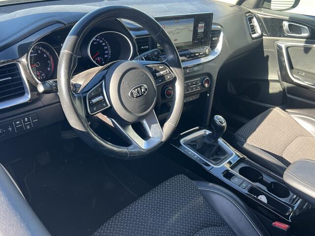 KIA Xceed 1.0 T-GDi DynamicPlusLine | Nieuw Binnen! | Trekhaak | Stoelverwarming | Stuurverwarming