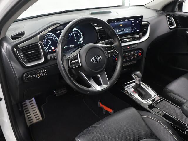 KIA Xceed 1.6 GDi PHEV ExecutiveLine | Trekhaak | Panoramadak | Lederen Bekleding | Stoelventilatie | Elektrisch verstelb. bestuurdersstoel met geheugen | Stoel/Stuurwielverwarming