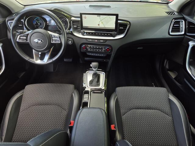 KIA Xceed 1.6 GDi PHEV DynamicPlusLine / Fabrieksgarantie tot 09-2028 / Dealer onderhouden / Trekgewicht 1300 kg / Stuur- & Stoelverwarming / Adaptief cruise control / Elektrische achterklep / Draadloze telefoon lader / Apple Carplay Android Auto /