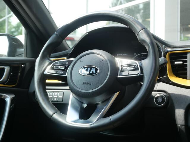 KIA Xceed 1.0 T-GDi DynamicPlusLine | Design Pack | Schuif-kanteldak | Cruise | Keyless | Navi | Carplay |