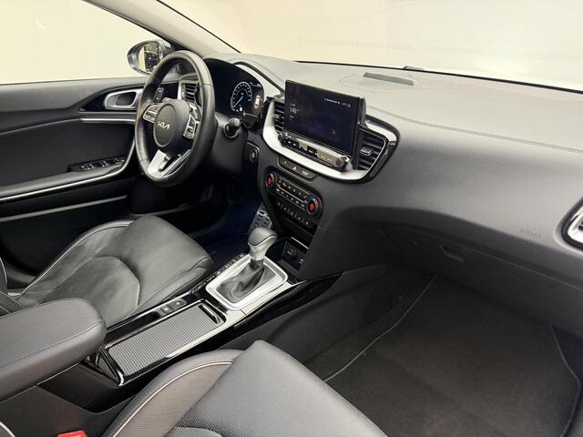 KIA Xceed 1.6 GDi PHEV ExecutiveLine | Panodak | Leer | Stoel verw/koeling | All weatherbanden