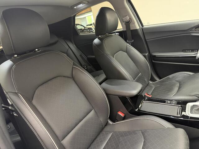 KIA Xceed 1.6 GDi PHEV ExecutiveLine | Panodak | Leer | Stoel verw/koeling | All weatherbanden