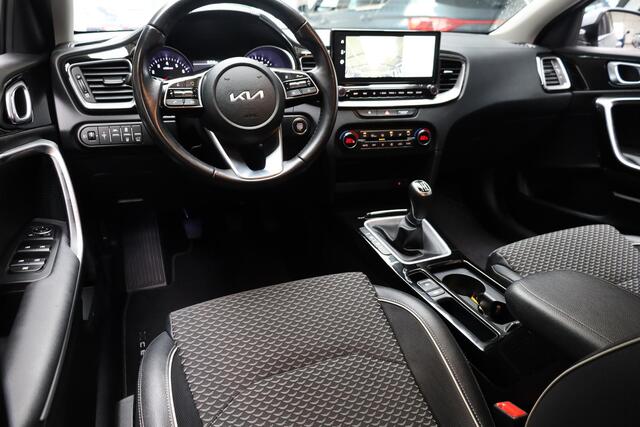 KIA Xceed 1.0 T-GDi DynamicPlusLine CARPLAY CAMERA HALF-LEER CRUISE DRAADLOOS-LADEN DAB LANE-ASSIST HILD-HOLD CLIMA NAVI CRUISE PDC 18''LMV