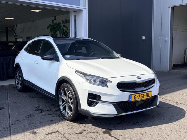 KIA Xceed 1.4 T-GDi DynamicPlusLine | Schuif/kantel dak | Stoel/stuurverwarming | Uniek interieur!! | Trekhaak |