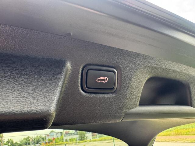 KIA Xceed 1.5 T-GDI MHEV DynamicPlusLine Style Pack Schuif/Kanteldak, Navigatie, Stoel/Stuurverwarming, Elektrische Achterklep, Draadloos Opladen, Enz...