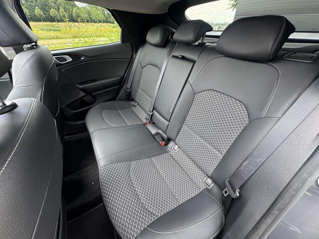 KIA Xceed 1.5 T-GDI MHEV DynamicPlusLine Style Pack Schuif/Kanteldak, Navigatie, Stoel/Stuurverwarming, Elektrische Achterklep, Draadloos Opladen, Enz...