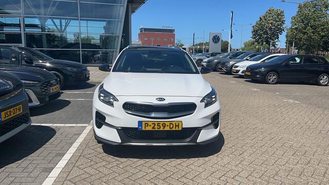 KIA Xceed 1.6 T-GDi DynamicPlusLine / Panoramadak / JBL Audio / Elektrische Achterklep / Digitale Cockpit / Achteruitrijcamera / Stuur + Stoelverwarming