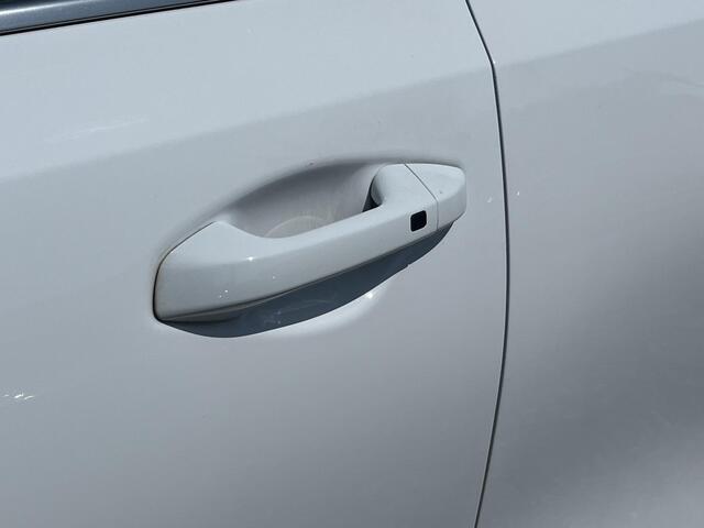 KIA Xceed 1.6 GDi PHEV DynamicLine l Cruise control, Camera, Stoel/stuur-verwarming, Half-leder, LED-verlichting.