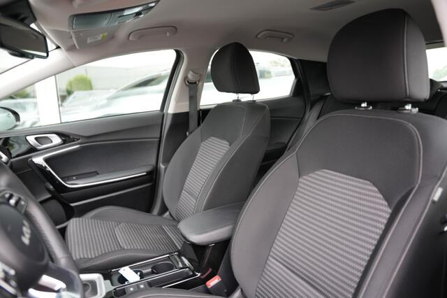 KIA Xceed 1.6 GDI PHEV DYNAMIC, Carplay, Stoelverwarming , Navi, Plugin