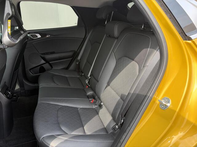 KIA Xceed 1.6 T-GDi ExecutiveLine / Stoelverwarming voor en achter / Stoelventilatie / Elektrisch schuif-kanteldak / Elektrische achterklep / Trekhaak (1410 KG) / Adaptieve Cruise Control / JBL audio
