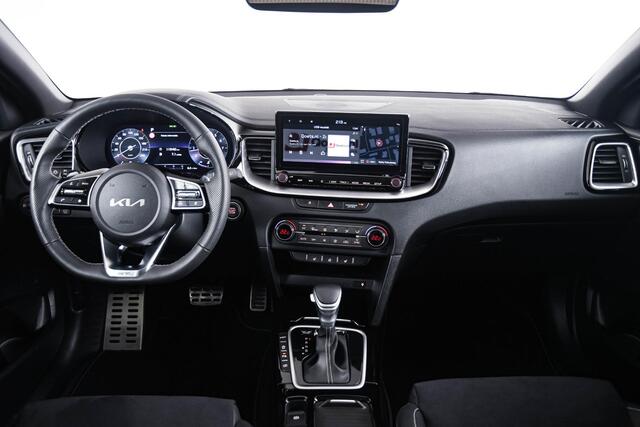 KIA Xceed 1.5 T-GDi GT-PlusLine Panoramdak - Adaptieve Cruise Control - Elektrisch verstelbare/verwarmde stoelen - Stuurverwarming - Surround view camera -
