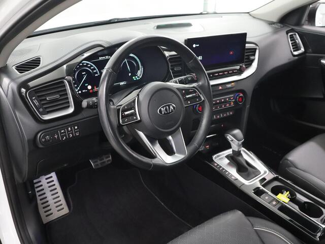 KIA Xceed 1.6 GDi PHEV ExecutiveLine | Trekhaak | Panoramadak | Lederen Bekleding | Stoelventilatie | Elektrisch verstelb. bestuurdersstoel met geheugen | Stoel/Stuurwielverwarming