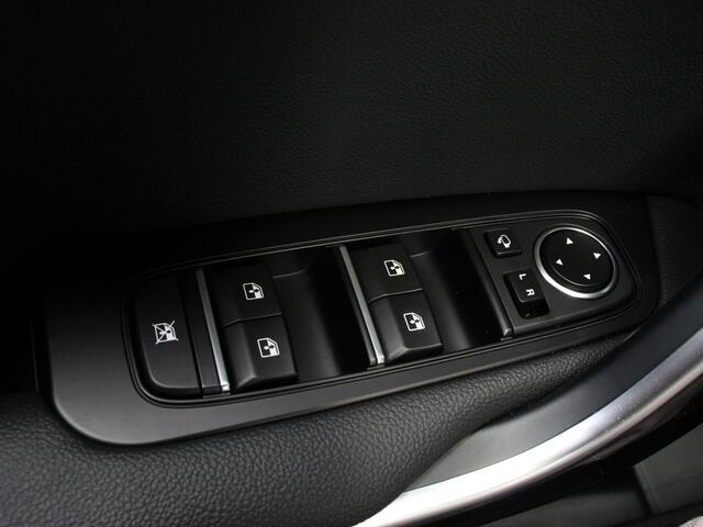 KIA Xceed 1.6 GDi PHEV 140pk DynamicLine Navigatie Camera Climate Control Cruise control adaptive Lane assist Lichtmetalen Velgen Stoelverwarming