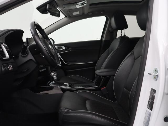 KIA Xceed 1.6 GDi PHEV ExecutiveLine | Panoramadak | Half leder | Stuur/stoel verwarming | Adaptive cruise | Stoelverkoeling | Climate control | Carplay | Camera | Park assist | Virtueel dashboard | PHEV