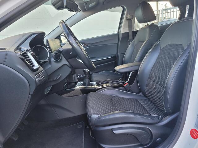 KIA Xceed 1.4 T-GDi DynamicLine | Trekhaak | Navigatie | Camera | 100% Dealer Onderhouden!