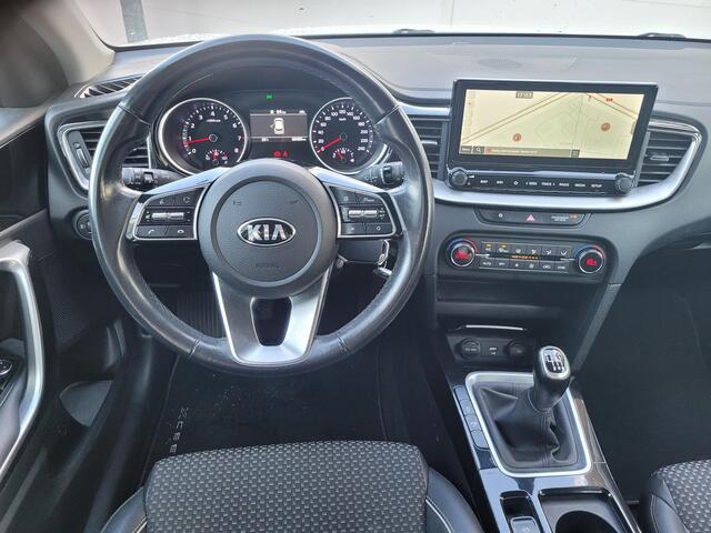 KIA Xceed 1.4 T-GDi DynamicLine | Trekhaak | Navigatie | Camera | 100% Dealer Onderhouden!