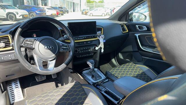 KIA Xceed 1.4 T-GDi Design Edition | Org. NL | Trekhaak | Schuif/Kantel Dak | Stoel/Stuur verwarming |