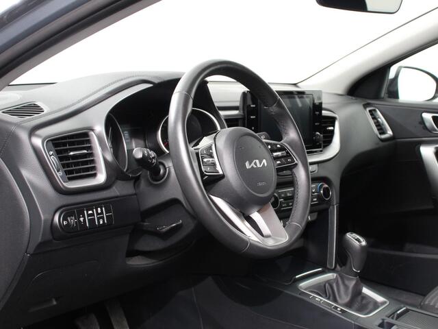 KIA Xceed 1.0 T-GDi 120pk ComfortLine Camera Navigatie Apple Carplay/Android Auto Climate Control Cruise control Lichtmetalen velgen