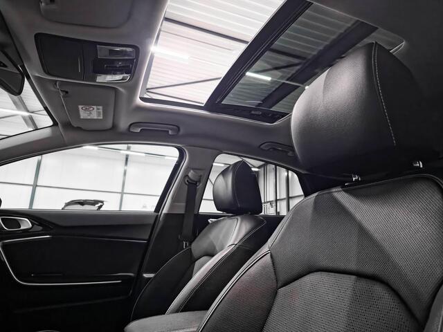 KIA Xceed 1.6 GDi PHEV Platinum | Trekhaak | Panoramadak | Leer | Stoelventilatie | VOL! |