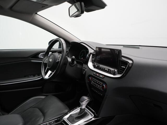 KIA Xceed 1.6 GDi ExecutiveLine PHEV 141pk Dealer O.H | Panodak | Trekhaak Afn. | Adaptive Cruise | Camera | Sportstoelen Memory & Ventilatie | Sportstoelen & Stuur Verwarmd | Keyless | Apple Carplay | DAB | Navigatie | 18"L.M | Plug In Hybrid |