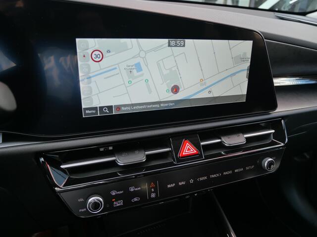 KIA e-Niro EV Edition Advanced 64.8 kWh | LED | Elek. bestuurdersstoel | Adapt. Cruise | Stoel-/stuurverwarming | Subsidie ¤ 2.000,-