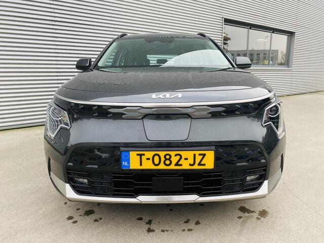 KIA e-Niro EV DynamicLine 64.8 kWh Navi | Clima | Adaptieve Cruise | Camera | PDC | DAB+