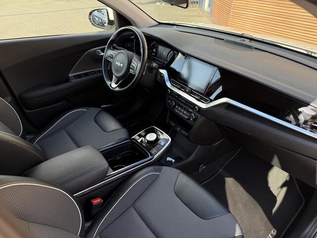 KIA e-Niro ComfortLine 64 kWh Navi By APP / Clima / Lm Velgen / Half Leer