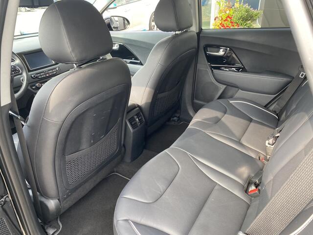 KIA e-Niro ExecutiveLine 64kWh | Leder | Stoel verwarming/ventilatie | Navigatie |