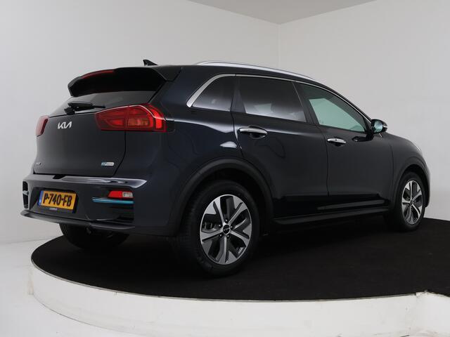 KIA e-Niro ExecutiveLine 64 kWh | Parkeersensoren | Navigatie | Stoel en stuurwiel verwarmd | LM velgen | Climate Control | Nederlandse Auto | NAP |