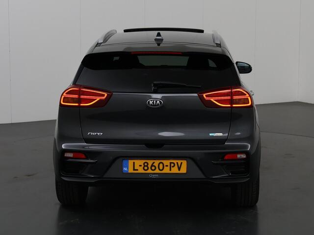 KIA e-Niro DynamicPlusLine 64 kWh | Panoramadak | Stoel/Stuurwielverwarming | Adaptieve Cruise Control | Keyless Go | LED Koplampen |