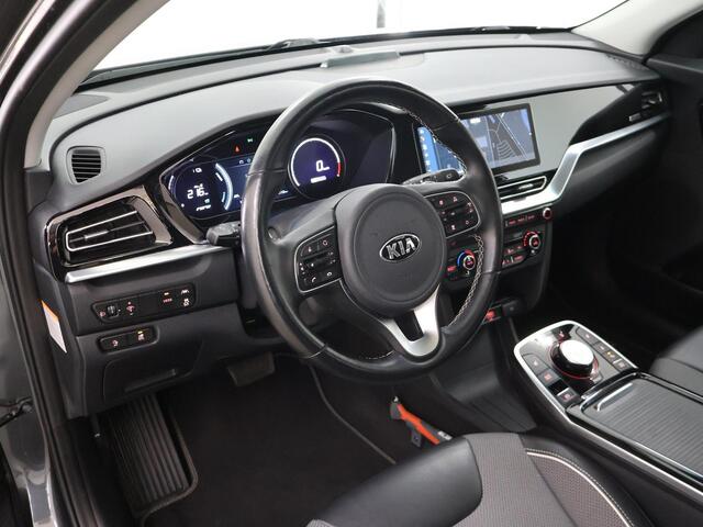 KIA e-Niro DynamicPlusLine 64 kWh | Panoramadak | Stoel/Stuurwielverwarming | Adaptieve Cruise Control | Keyless Go | LED Koplampen |