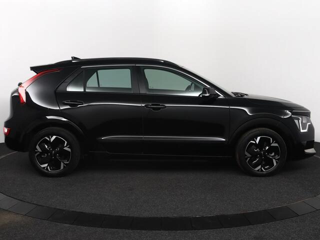 KIA e-Niro EV DynamicLine 64.8 kWh - Stoel-/stuurverwarming - Navigatie - Cruise Control - Climate Control - Keyless Fabrieksgarantie tot 02-2030