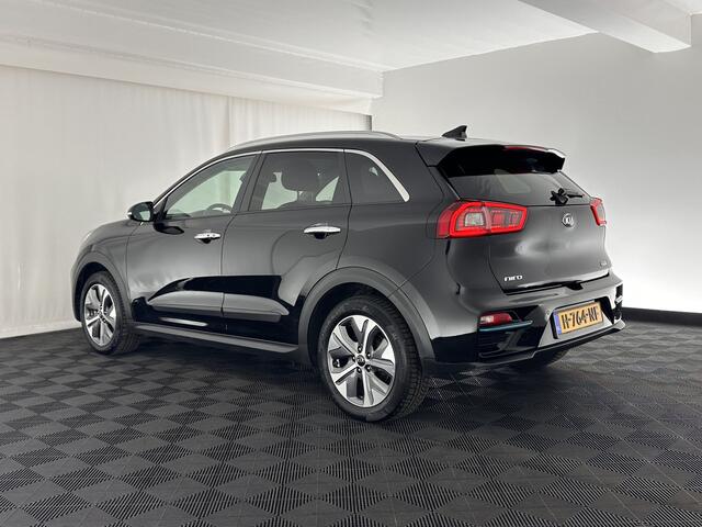 KIA e-Niro ExecutiveLine 64 kWh (INCL-BTW) Aut. *HEATPUMP | FULL-LEATHER | JBL-AUDIO | FULL-LED | NAVI-FULLMAP | DAB | ADAPT.CRUISE | CAMERA | MEMORY-PACK | LANE-ASSIST | KEYLESS | DIGI-COCKPIT | TOWBAR | 17"ALU*