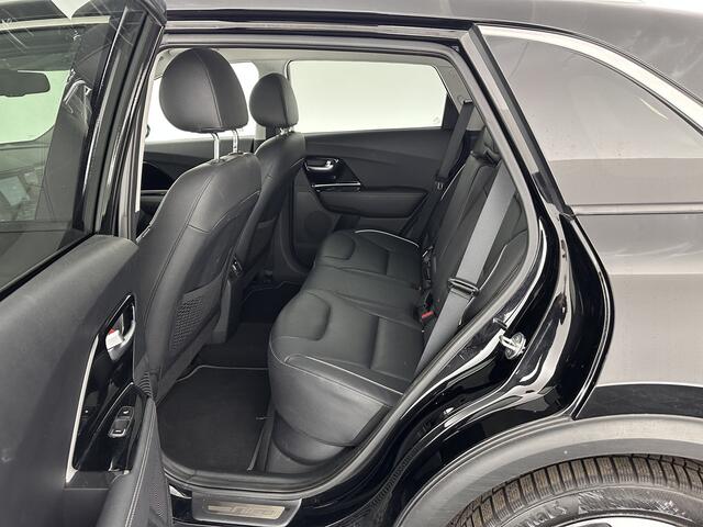 KIA e-Niro ExecutiveLine 64 kWh (INCL-BTW) Aut. *HEATPUMP | FULL-LEATHER | JBL-AUDIO | FULL-LED | NAVI-FULLMAP | DAB | ADAPT.CRUISE | CAMERA | MEMORY-PACK | LANE-ASSIST | KEYLESS | DIGI-COCKPIT | TOWBAR | 17"ALU*