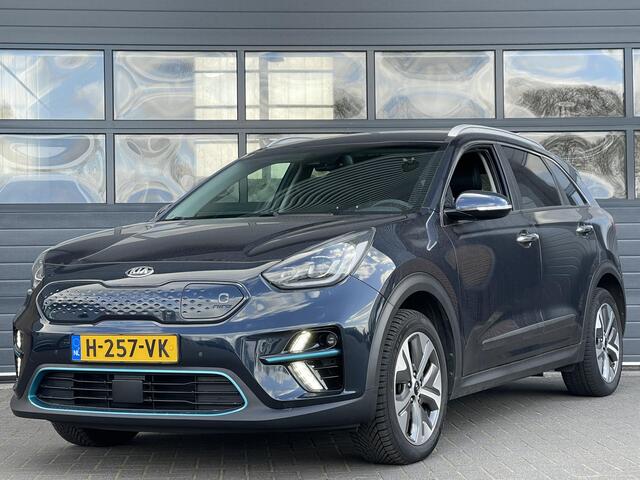 KIA e-Niro EXECUTIVELINE 64 KWH I AUTOMAAT I APPLE/ANDROID I ACHTERUITRIJCAMERA I CLIMATE CONTROL