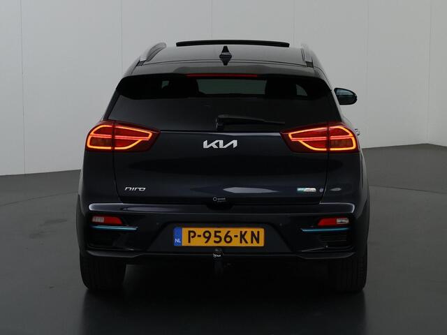 KIA e-Niro DynamicPlusLine 64 kWh | Panoramadak | Stoel/Stuurwielverwarming | Adaptieve Cruise Control | Keyless Go | LED Koplampen