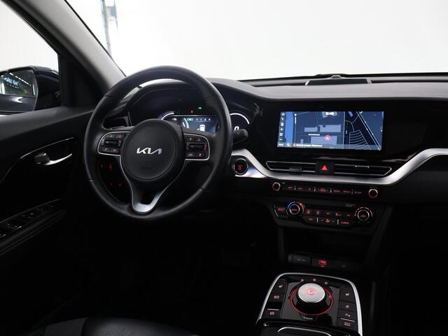 KIA e-Niro DynamicPlusLine 64 kWh | Panoramadak | Stoel/Stuurwielverwarming | Adaptieve Cruise Control | Keyless Go | LED Koplampen