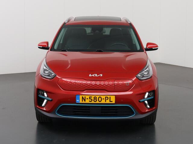 KIA e-Niro ExecutiveLine 64 kWh | Lederen Bekleding | JBL Audio | Dodehoekdetectie | Stoel/Stuurwielverwarming | Stoelventilatie | Elektrisch bedienbare bestuurdersstoel met geheugenfunctie