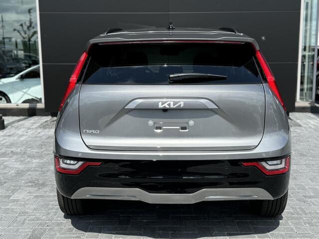 KIA e-Niro EV DynamicPlusLine 64.8 kWh Lease vanaf ¤639,01 p/m! | Schuif/kantel dak | Head-up display | Camera | Stoel verwarming