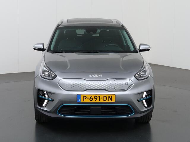 KIA e-Niro ExecutiveLine 64 kWh | JBL | Dodehoekdetectie | Stoel/Stuurwielverwarming | Elektrisch verstelb. bestuurdersstoel met geheugen | Stoelventilatie