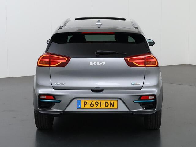 KIA e-Niro ExecutiveLine 64 kWh | JBL | Dodehoekdetectie | Stoel/Stuurwielverwarming | Elektrisch verstelb. bestuurdersstoel met geheugen | Stoelventilatie