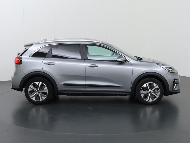 KIA e-Niro ExecutiveLine 64 kWh | JBL | Dodehoekdetectie | Stoel/Stuurwielverwarming | Elektrisch verstelb. bestuurdersstoel met geheugen | Stoelventilatie
