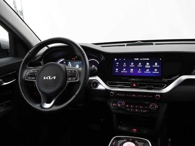 KIA e-Niro ExecutiveLine 64 kWh | JBL | Dodehoekdetectie | Stoel/Stuurwielverwarming | Elektrisch verstelb. bestuurdersstoel met geheugen | Stoelventilatie