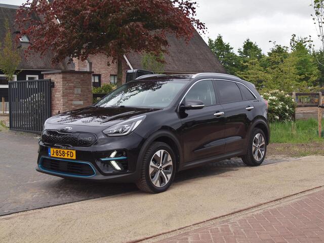 KIA e-Niro ExecutiveLine 64 kWh | Facelift Model | Camera | Apple Carplay | JBL | Cruise Control | Dealeronderhouden |