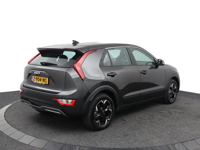 KIA e-Niro EV Light Edition 64.8 kWh - Navigatie - Climate Control - Apple Carplay/Android Auto - Fabrieksgarantie tot 05-2031