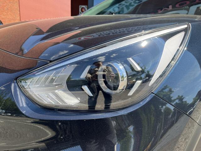 KIA e-Niro ExecutiveLine 64 kWh 15000km!!! // FULL LED // ADAPT. CRUISE // HALF LEDER // NAVI+CARPLAY //
