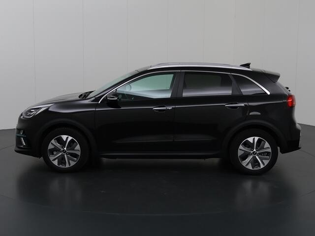 KIA e-Niro DynamicPlusLine 64 kWh | SOH 99% | Panoramadak | Stoel/Stuurwielverwarming | Adaptieve Cruise Control | Keyless Go | LED Koplampen |