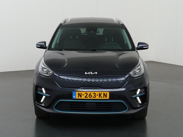 KIA e-Niro ExecutiveLine 64 kWh | Panoramadak | Lederen Bekleding | JBL Audio | Dodehoekdetectie | Stoel/Stuurwielverwarming | Elektrisch bedienbare bestuurdersstoel |
